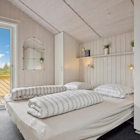 בית נופש In Rudkobing With Sauna
